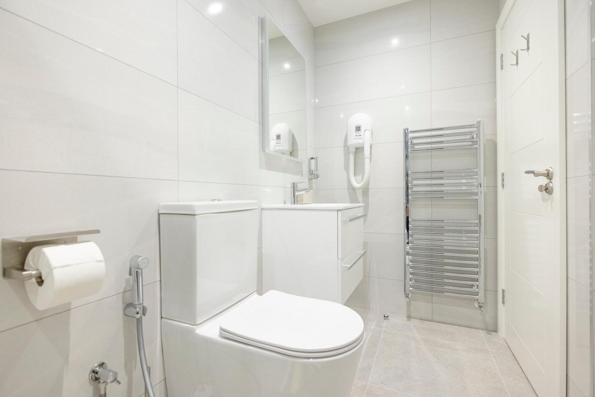 Modern 2 Bed Apartment Enniskillen Esterno foto