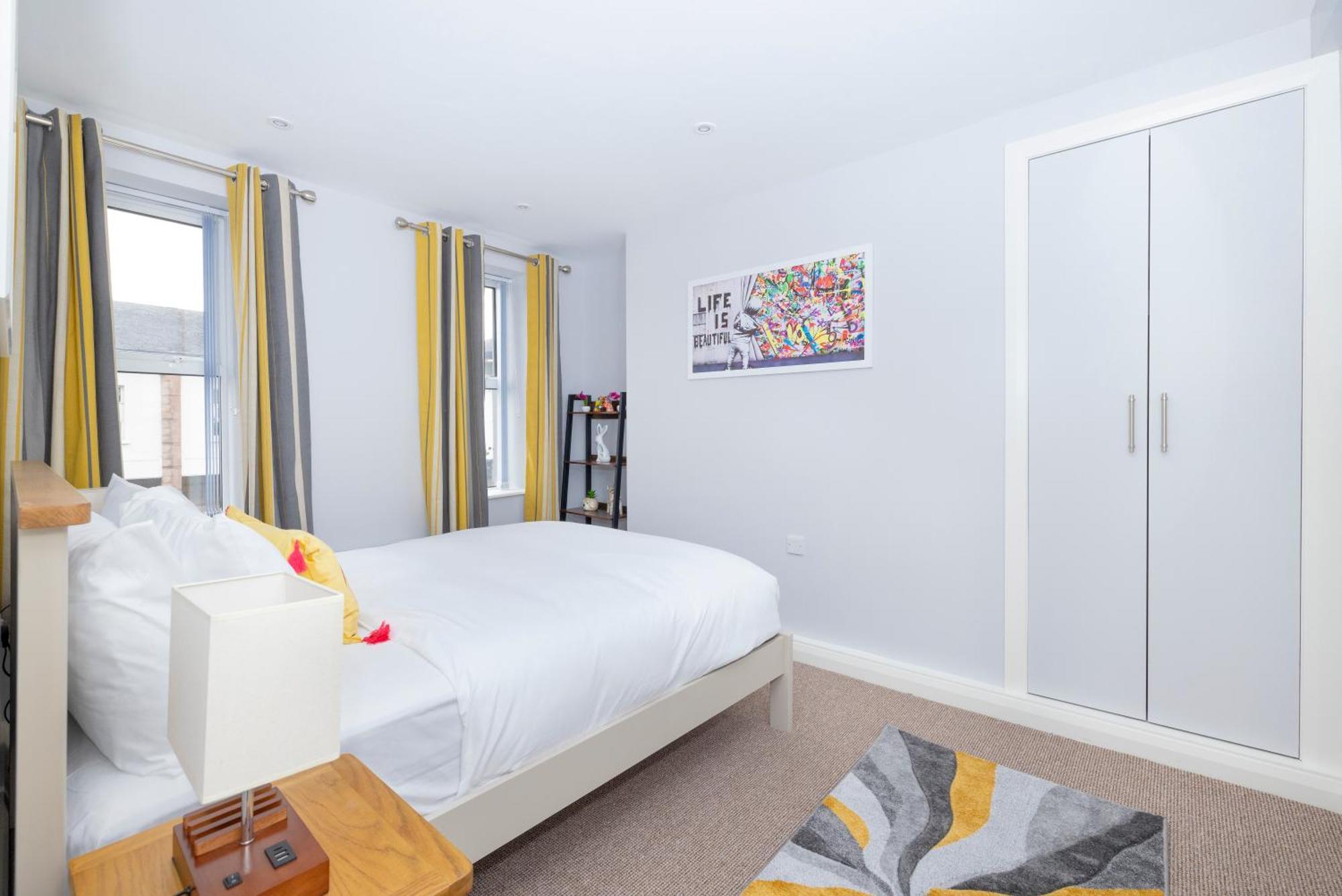 Modern 2 Bed Apartment Enniskillen Esterno foto