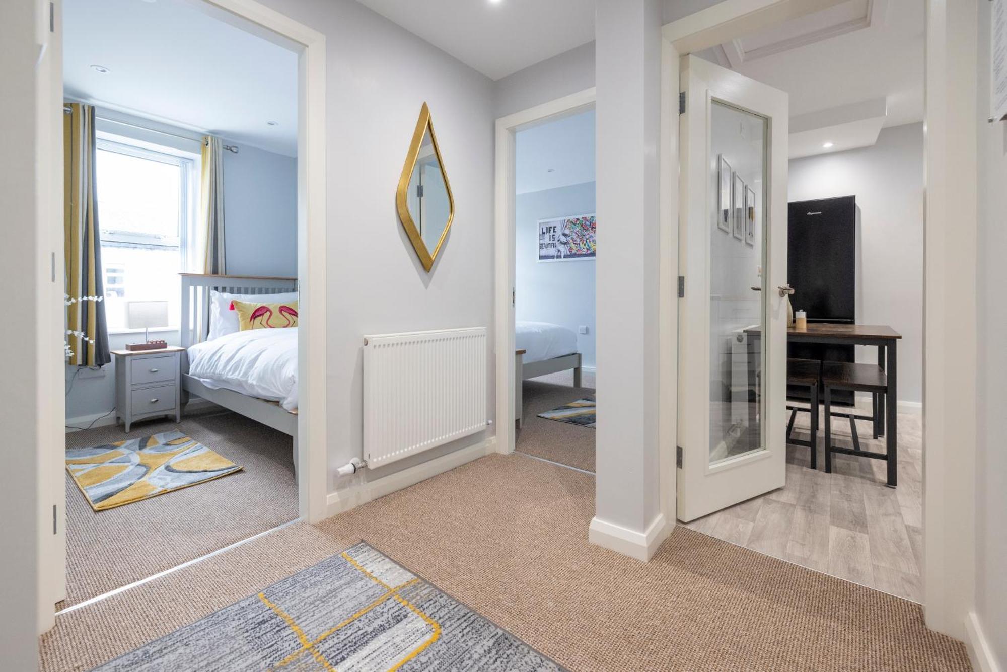 Modern 2 Bed Apartment Enniskillen Esterno foto
