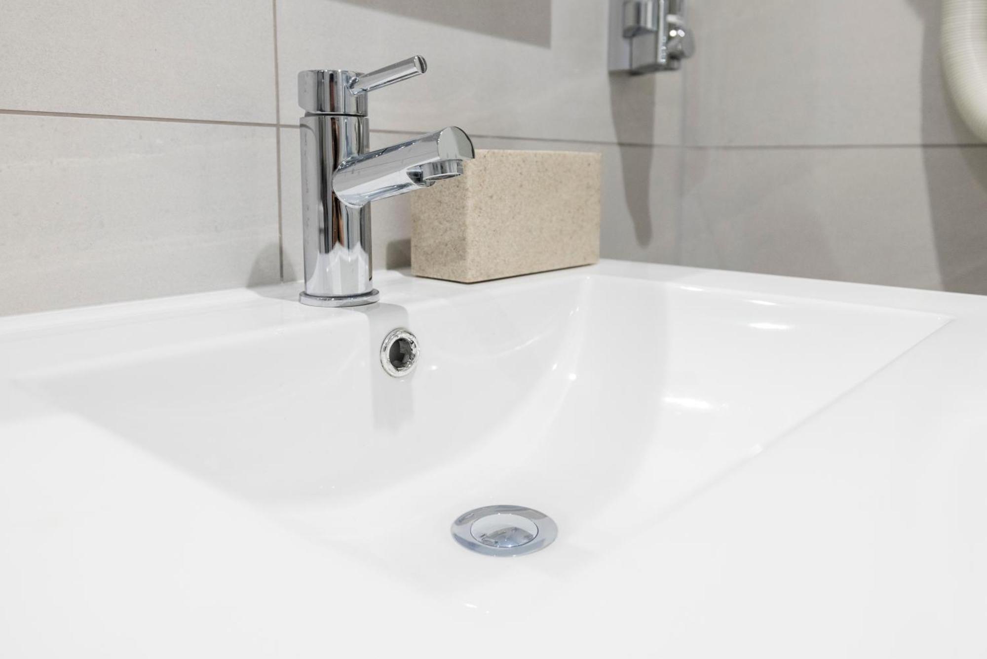 Modern 2 Bed Apartment Enniskillen Esterno foto